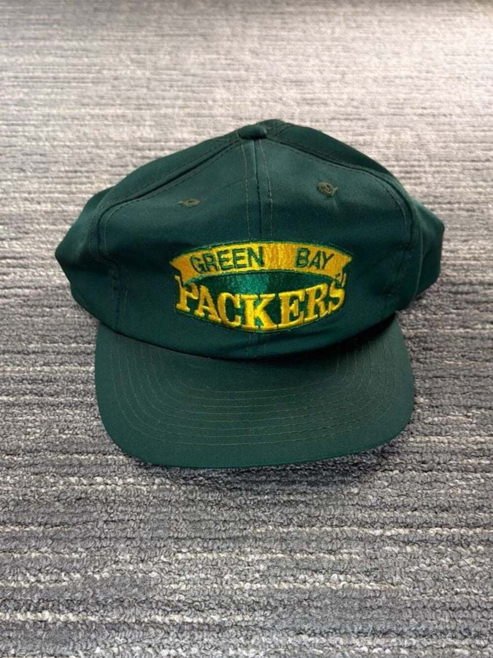 Vintage 90s Green Bay Packers Embroidered Snapback Hat